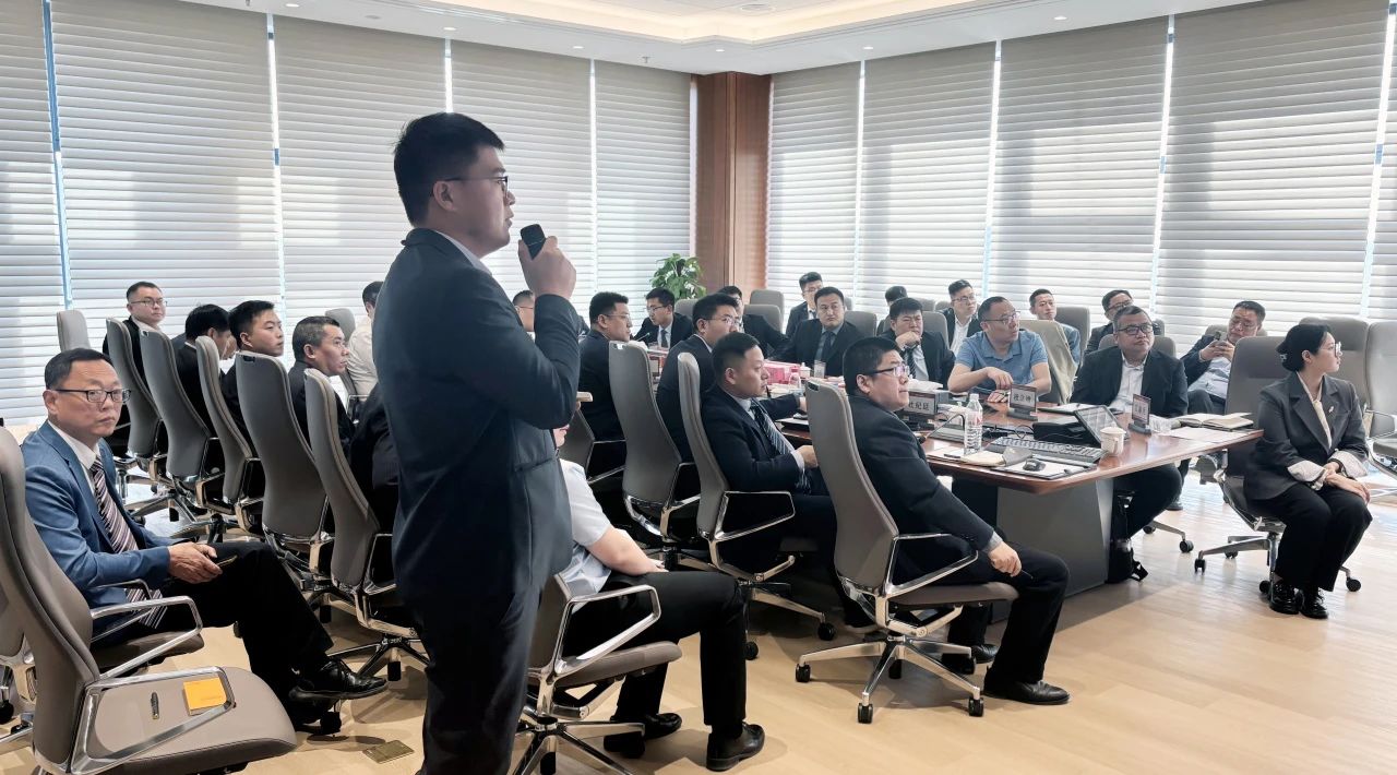 深耕市场 深耕客户 深耕营销 力诺瑞特上海公司召开季度总结动员会